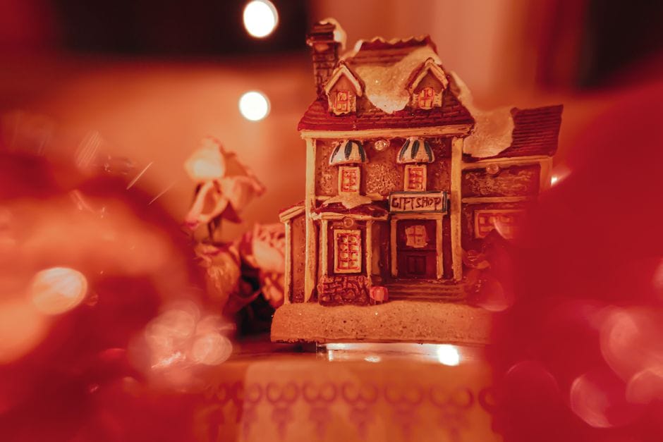 Zuhause weihnachtlich dekorieren: Stimmung statt Kitsch